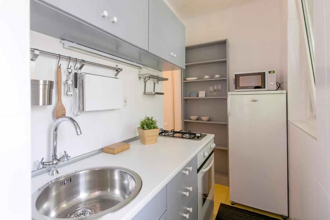 Peaceful Apartment Near Buda Castle And Chain Bridge ブダペスト エクステリア 写真