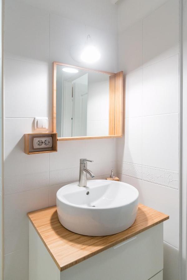 Peaceful Apartment Near Buda Castle And Chain Bridge ブダペスト エクステリア 写真